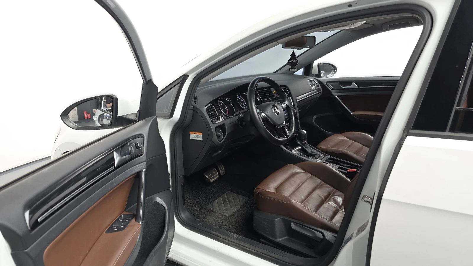 VW Golf 2.0 TDI Premium autoprime.bg, снимка 10 - Автомобили и джипове - 56080552