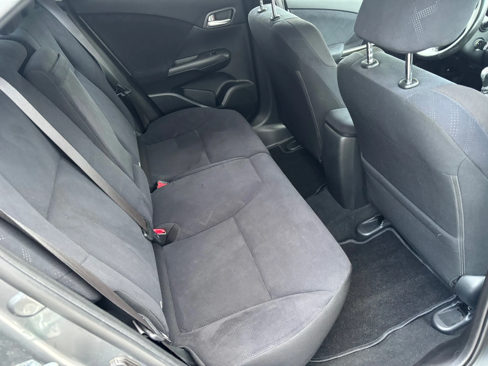 Honda Civic 1.6d 120к.с. EURO 6 129.000km , снимка 11 - Автомобили и джипове - 56131812