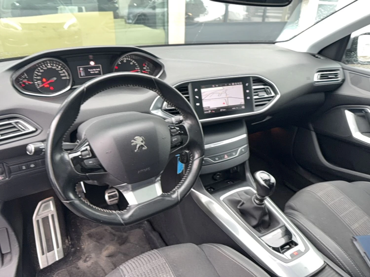 Peugeot 308 SW Allure, снимка 8 - Автомобили и джипове - 56369562