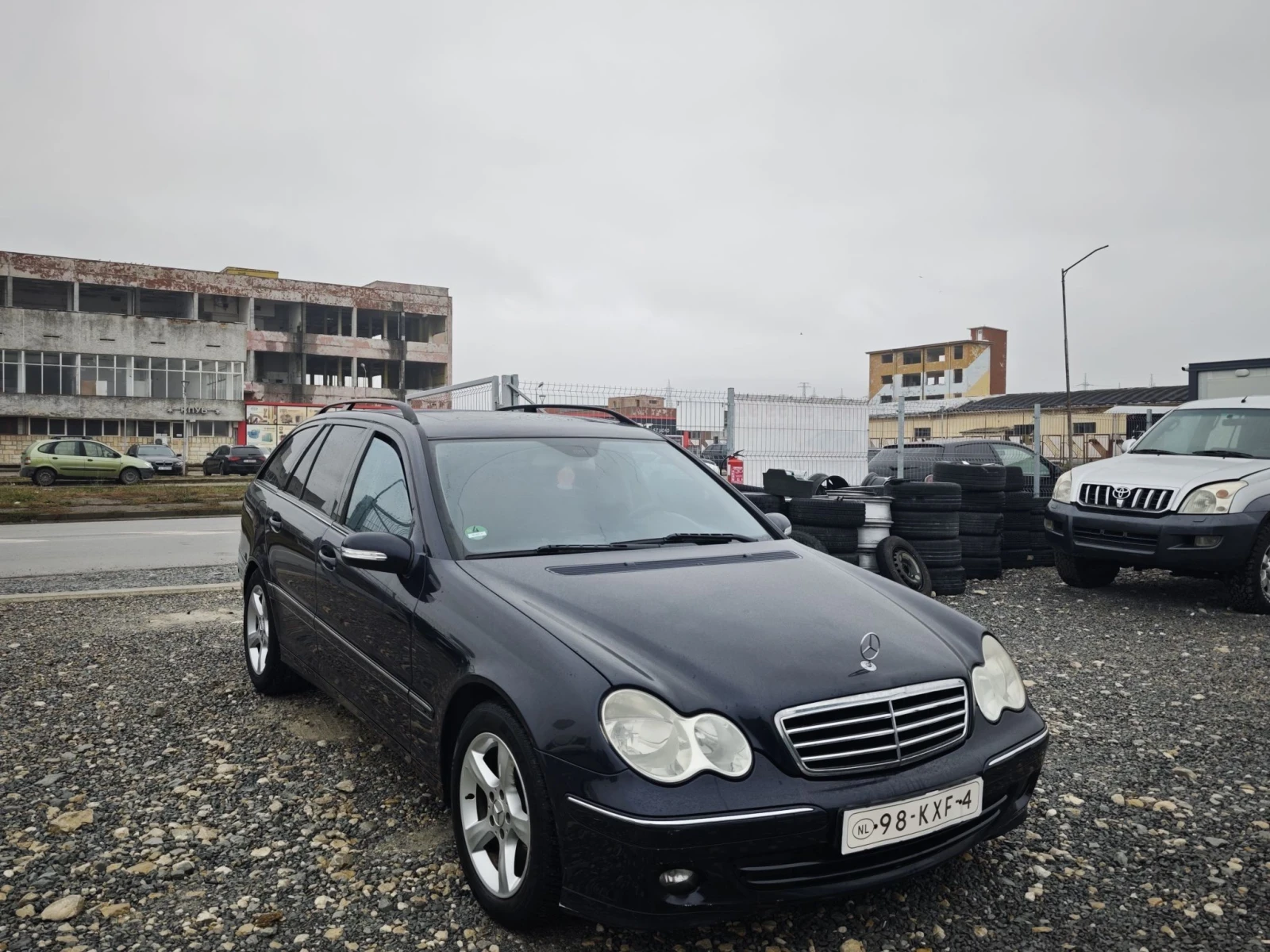 Mercedes-Benz C 220 2200, снимка 3 - Автомобили и джипове - 56713666