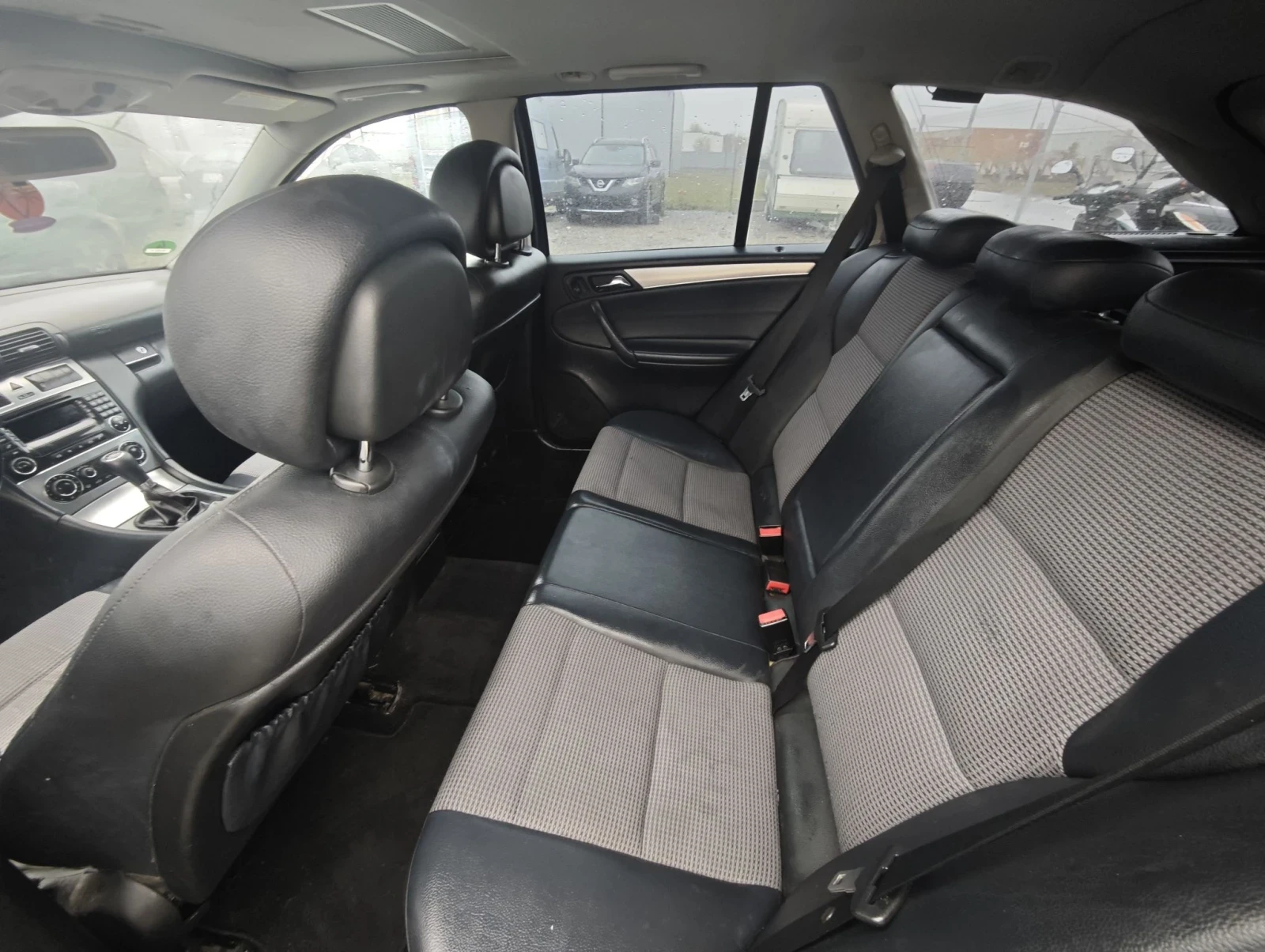 Mercedes-Benz C 220 2200, снимка 12 - Автомобили и джипове - 56713666