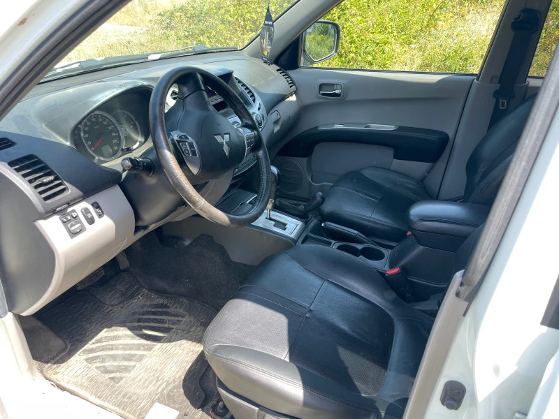 Mitsubishi L200, снимка 6 - Автомобили и джипове - 45439857