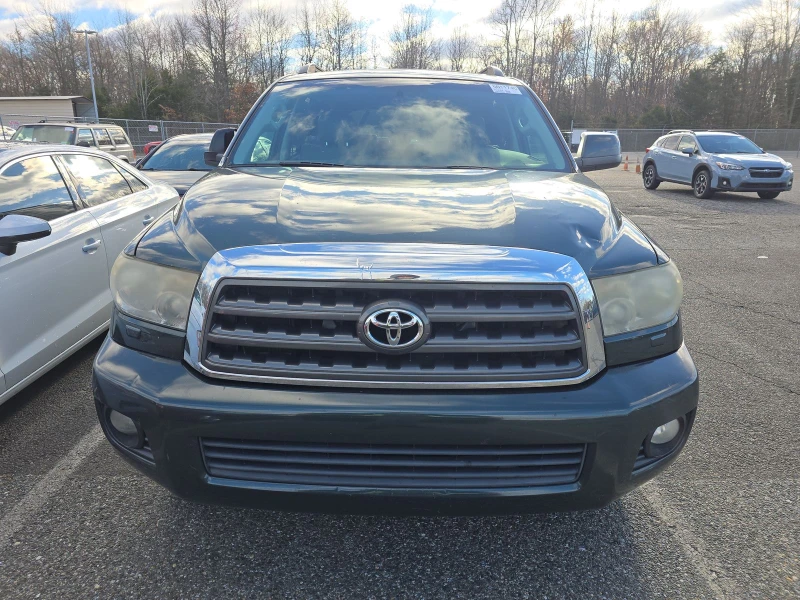 Toyota Sequoia SR5 5.7 hemi перфектен за газ 7 места, снимка 1 - Автомобили и джипове - 48171615