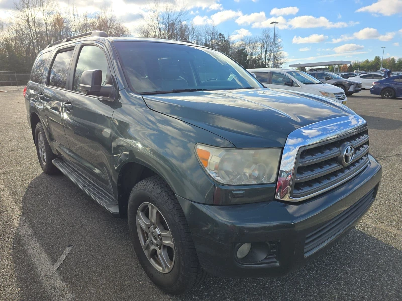 Toyota Sequoia SR5 5.7 hemi перфектен за газ 7 места, снимка 2 - Автомобили и джипове - 48171615