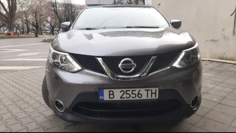 Nissan Qashqai, снимка 4 - Автомобили и джипове - 48698929