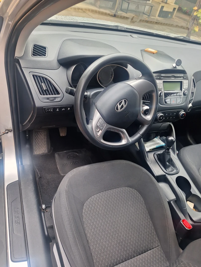 Hyundai IX35, снимка 4 - Автомобили и джипове - 48745786