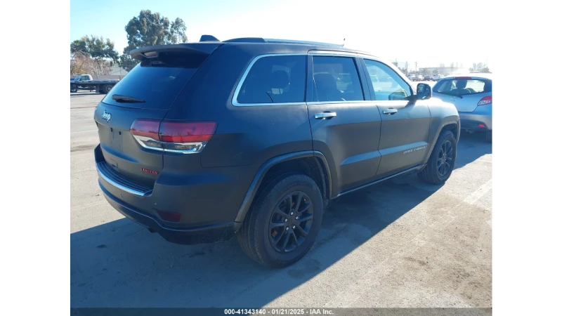 Jeep Grand cherokee LIMITED* 4X4* КОЖА* ПОДГРЕВ* СЕРВИЗНА ИСТОРИЯ!, снимка 4 - Автомобили и джипове - 48952995