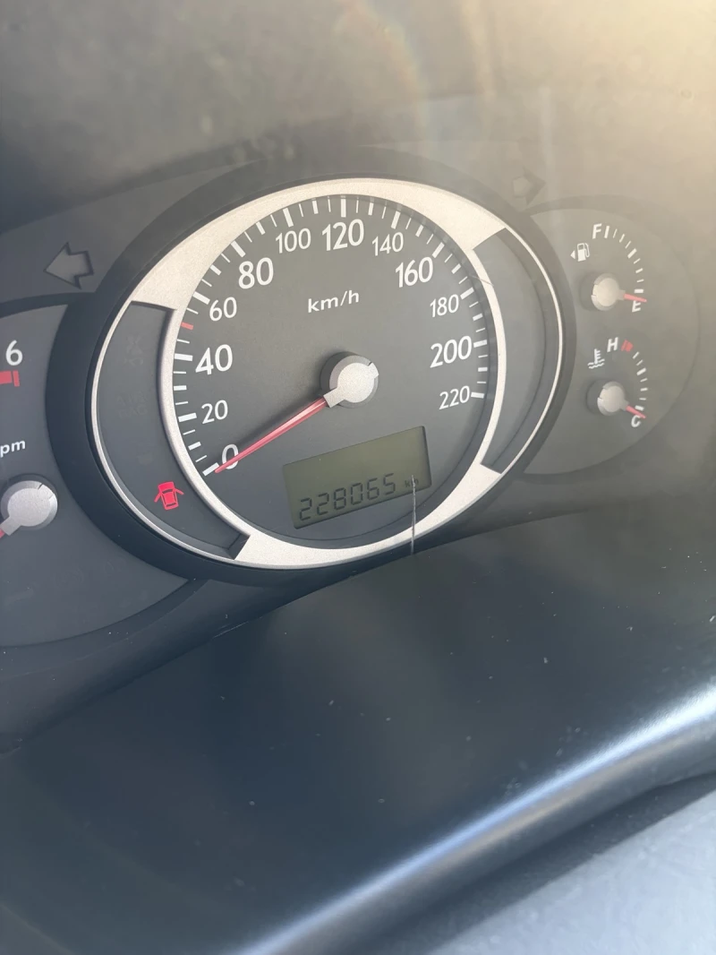 Hyundai Tucson, снимка 6 - Автомобили и джипове - 52860910