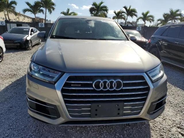 Audi Q7, снимка 6 - Автомобили и джипове - 48725071