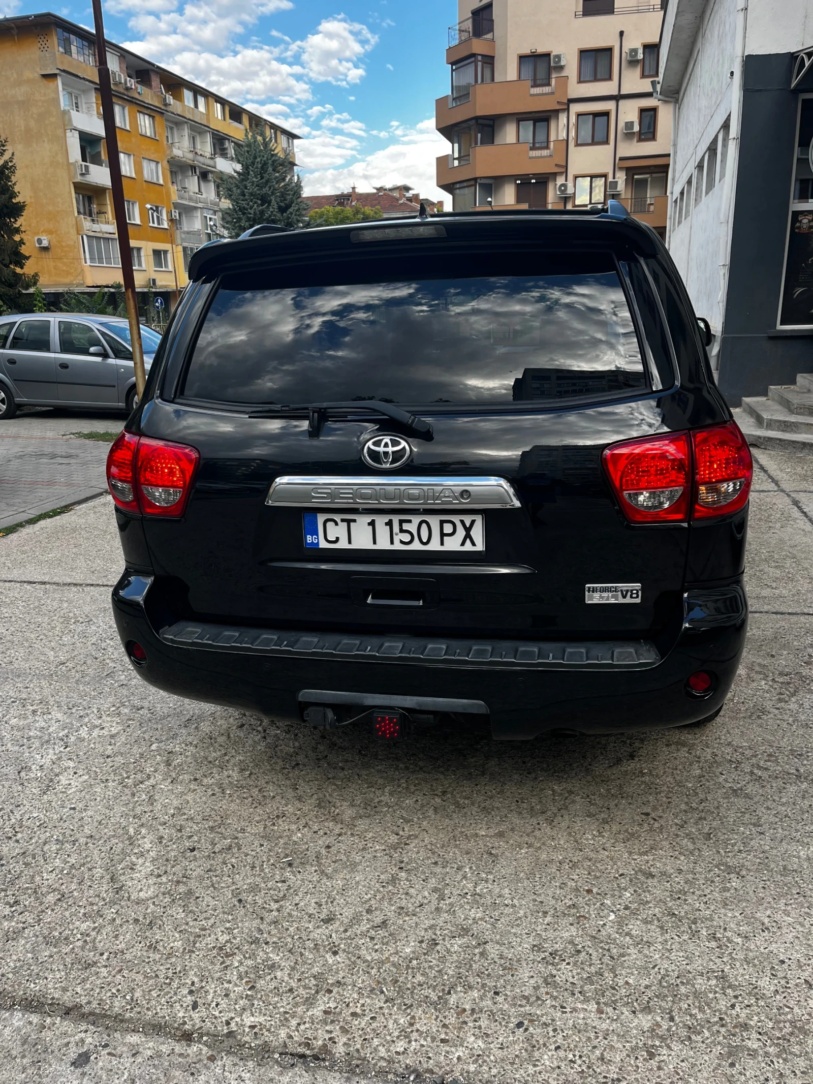 Toyota Sequoia Limited  - изображение 4