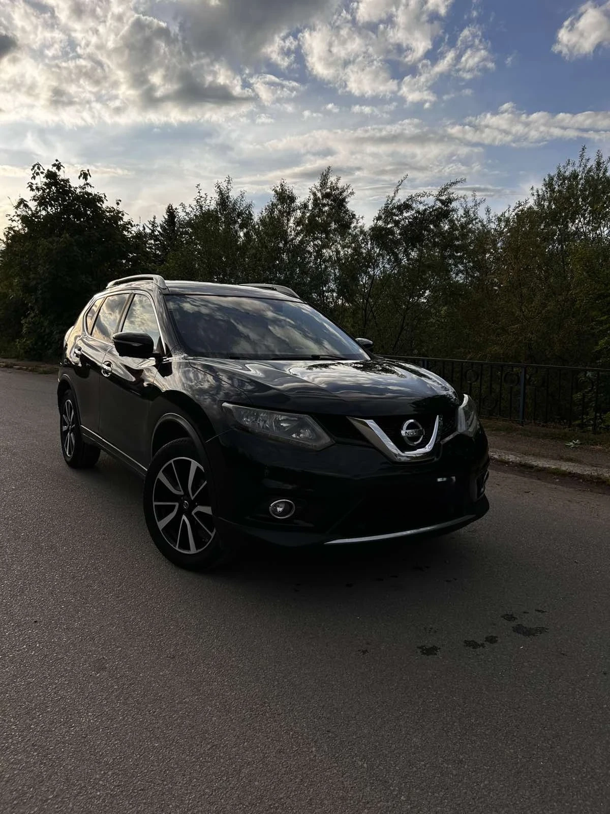 Nissan X-trail  1.6D - изображение 2