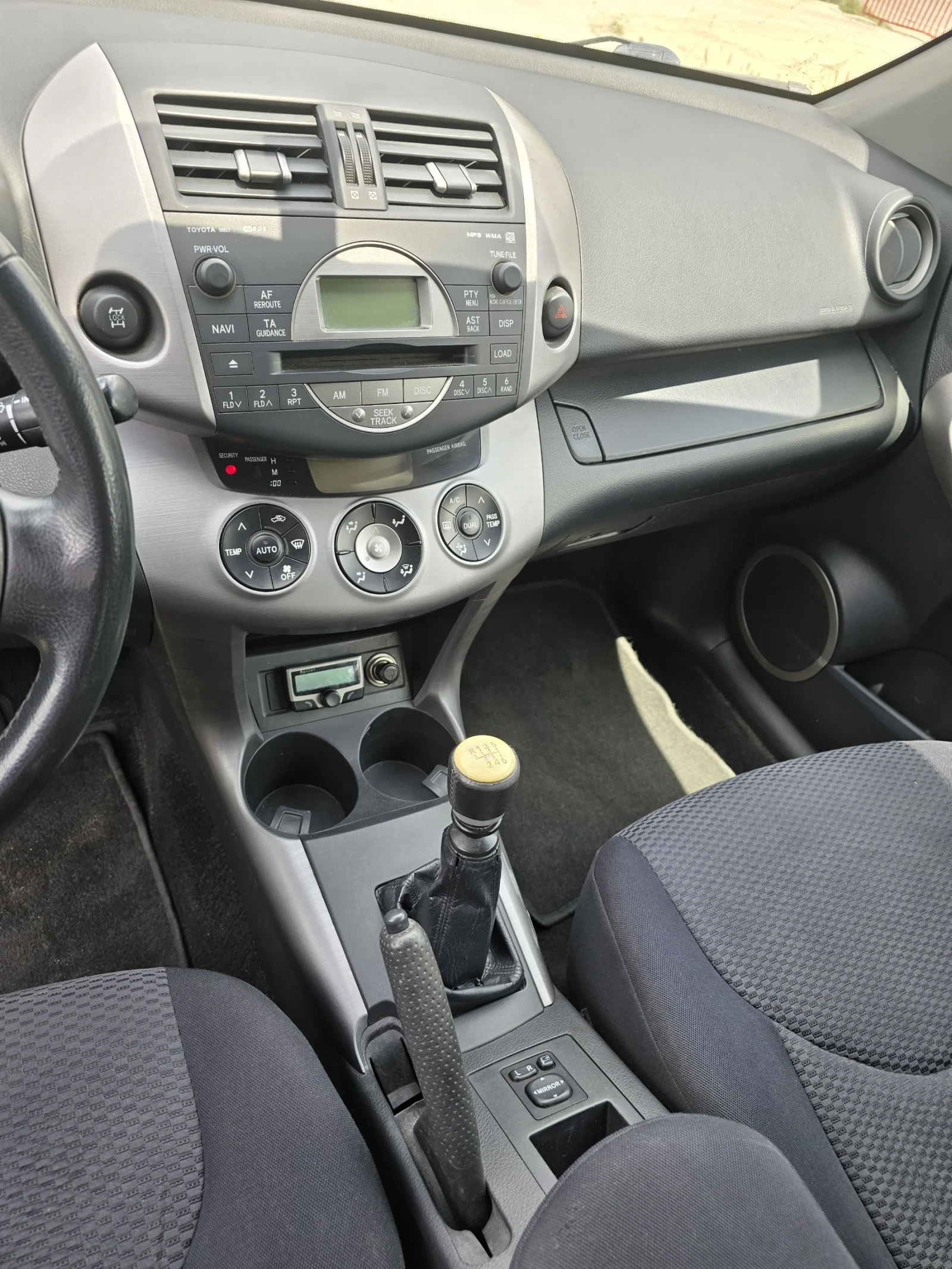 Toyota Rav4  - изображение 7