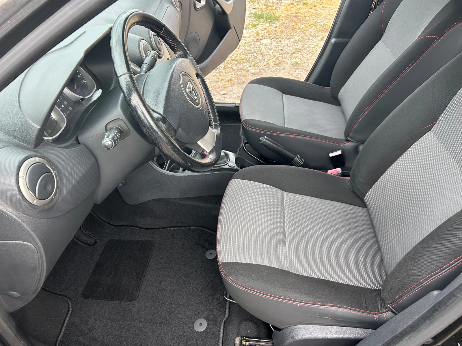 Dacia Duster 16i--105.. | Mobile.bg   13