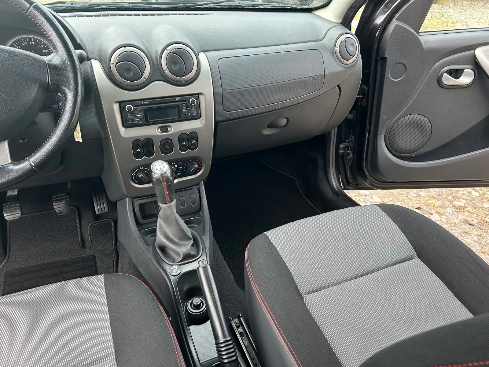 Dacia Duster 16i--105.. | Mobile.bg   15