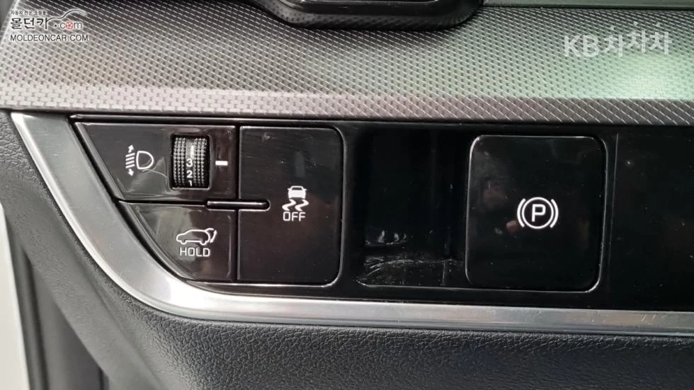 Kia Sportage, снимка 16 - Автомобили и джипове - 54553509