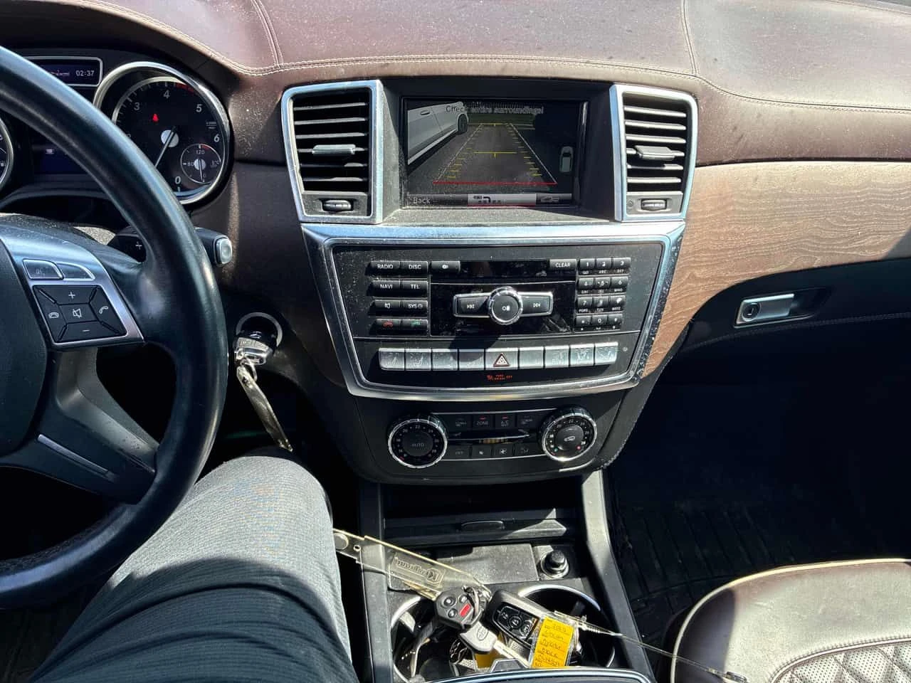 Mercedes-Benz ML 350 BlueTEC  CARFAX, снимка 9 - Автомобили и джипове - 54700940