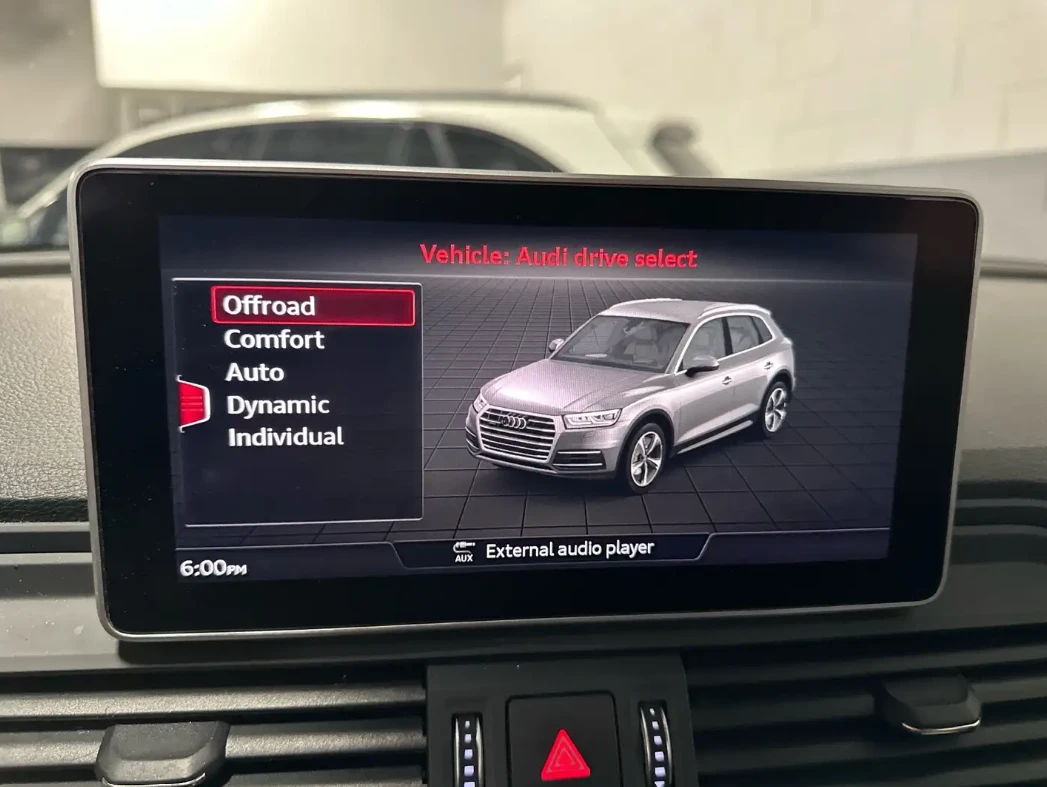 Audi Q5 Progressiv S tronic, снимка 10 - Автомобили и джипове - 55298800