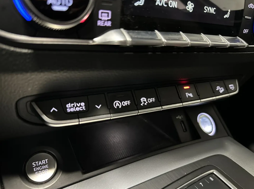 Audi Q5 Progressiv S tronic, снимка 7 - Автомобили и джипове - 55298800