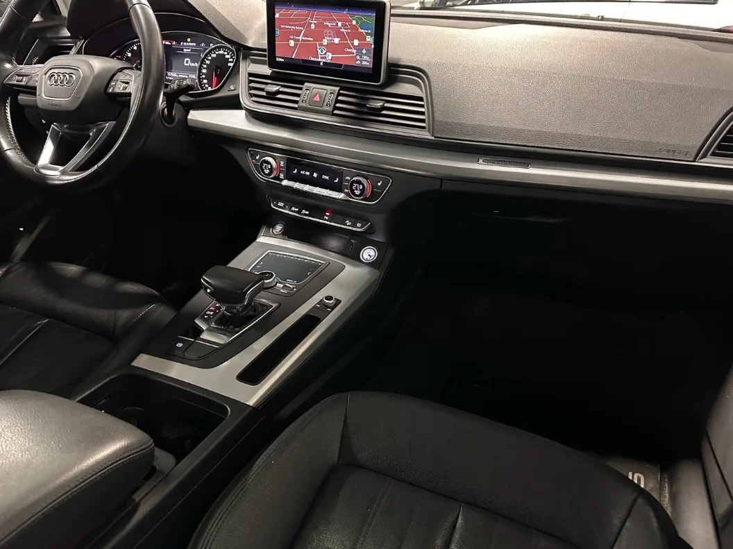 Audi Q5 Progressiv S tronic, снимка 12 - Автомобили и джипове - 55298800