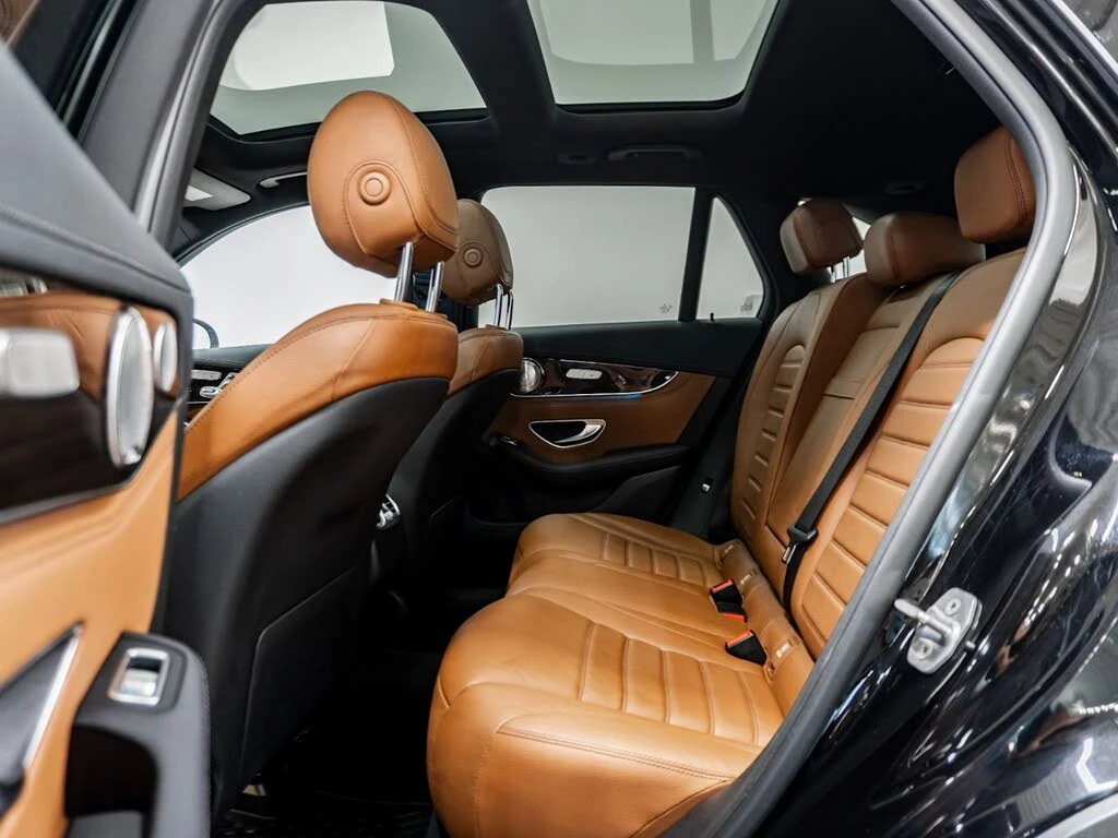 Mercedes-Benz GLC 300 4MATIC AMG Line* BURMESTER* 360* PANORAMA* , снимка 15 - Автомобили и джипове - 55663902