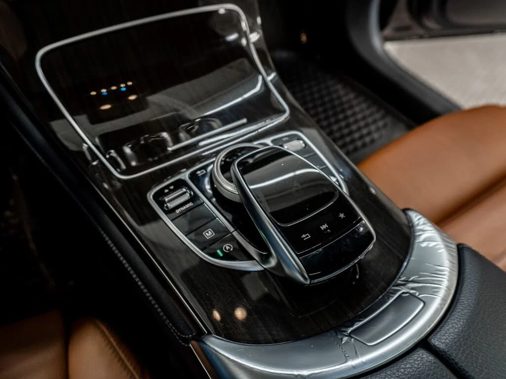Mercedes-Benz GLC 300 4MATIC AMG Line* BURMESTER* 360* PANORAMA* , снимка 14 - Автомобили и джипове - 55663902