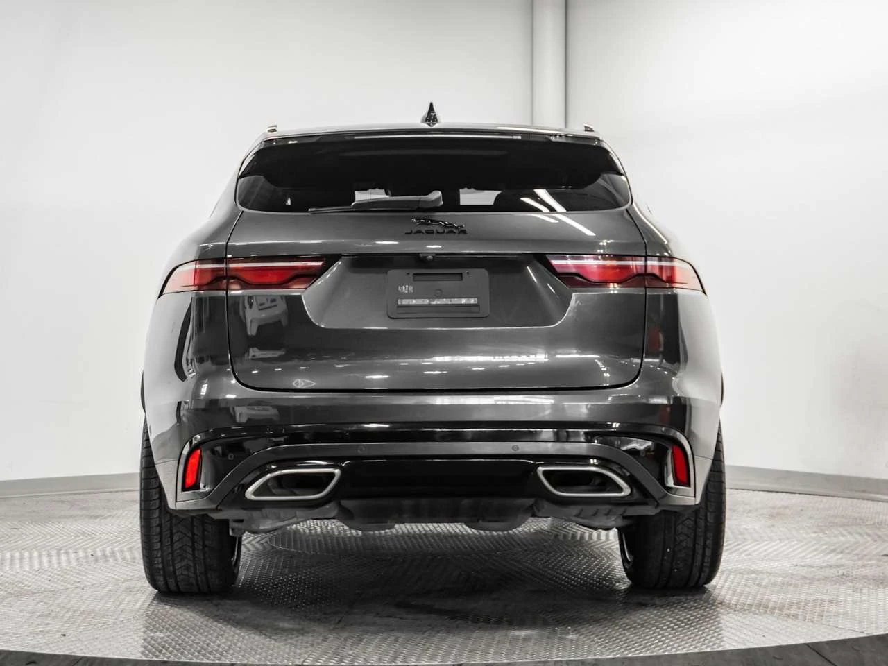 Jaguar F-PACE * * 2 SETS WHEELS INCL!* * R-DYNAMIC SE | P400 | S | Mobile.bg � ����������� 6