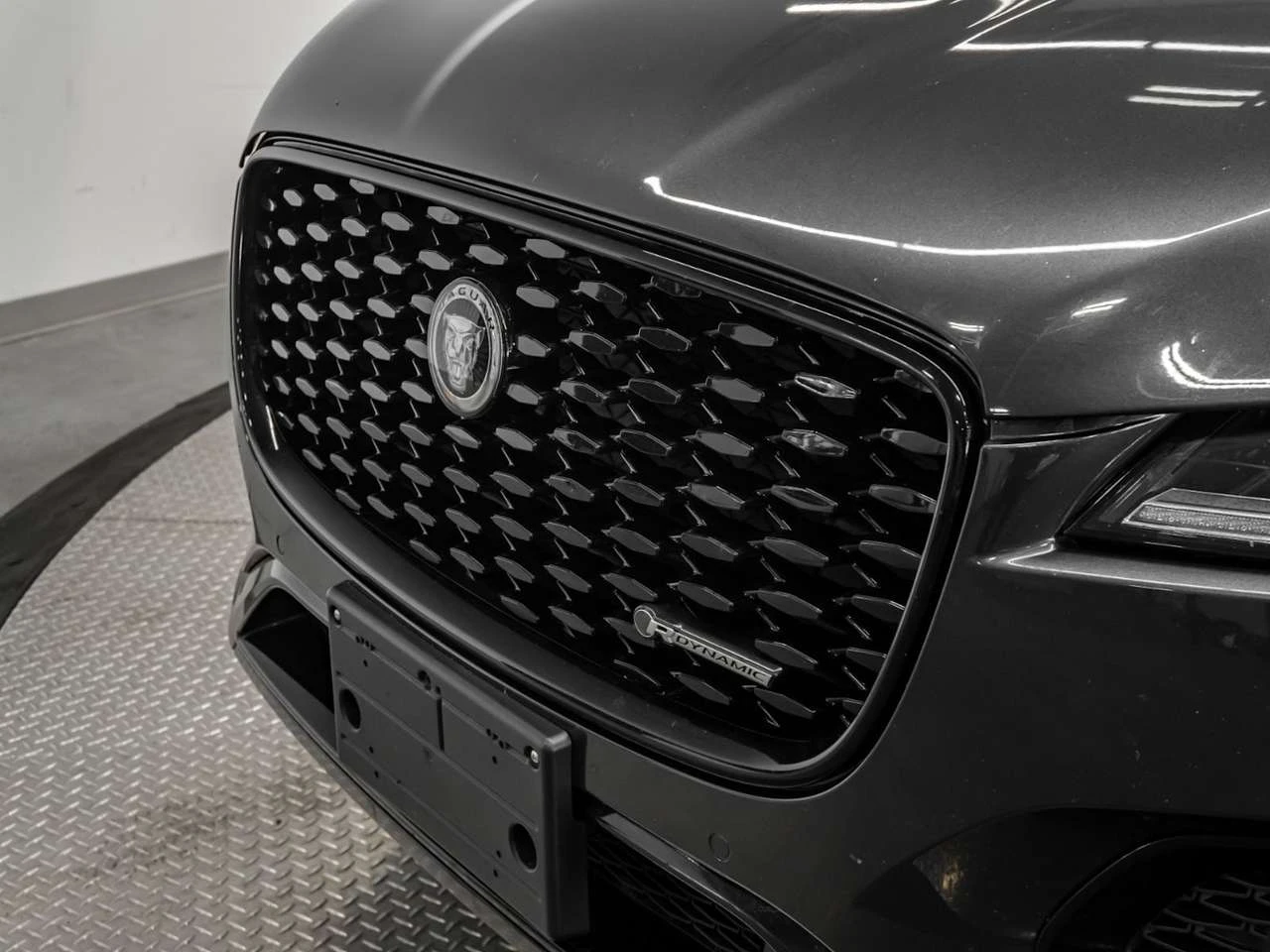Jaguar F-PACE * * 2 SETS WHEELS INCL!* * R-DYNAMIC SE | P400 | S | Mobile.bg � ����������� 11