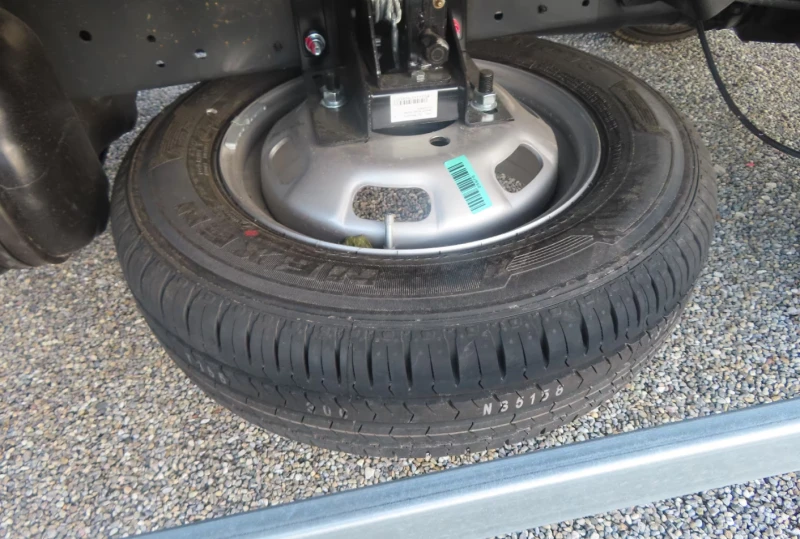 Iveco Daily 35C16 / 3.0 мотор /Чисто Нов/ БОРД/ ГАРАНЦИЯ, снимка 5 - Бусове и автобуси - 52463990