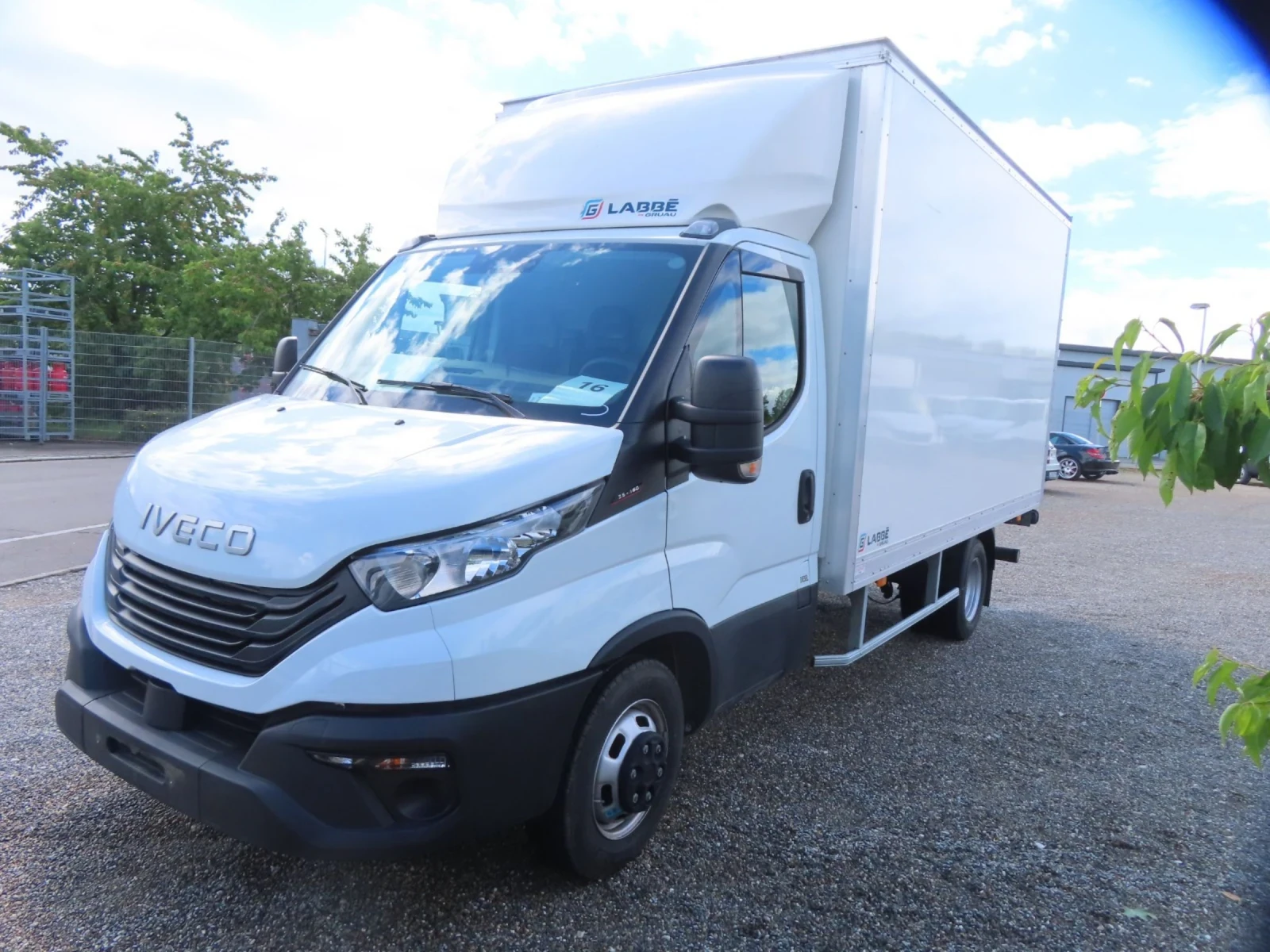 Iveco Daily 35C16 / 3.0 мотор /Чисто Нов/ БОРД/ ГАРАНЦИЯ, снимка 2 - Бусове и автобуси - 52463990