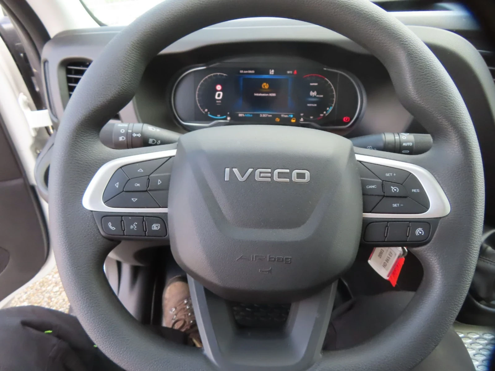 Iveco Daily 35C16 / 3.0 мотор /Чисто Нов/ БОРД/ ГАРАНЦИЯ, снимка 12 - Бусове и автобуси - 52463990