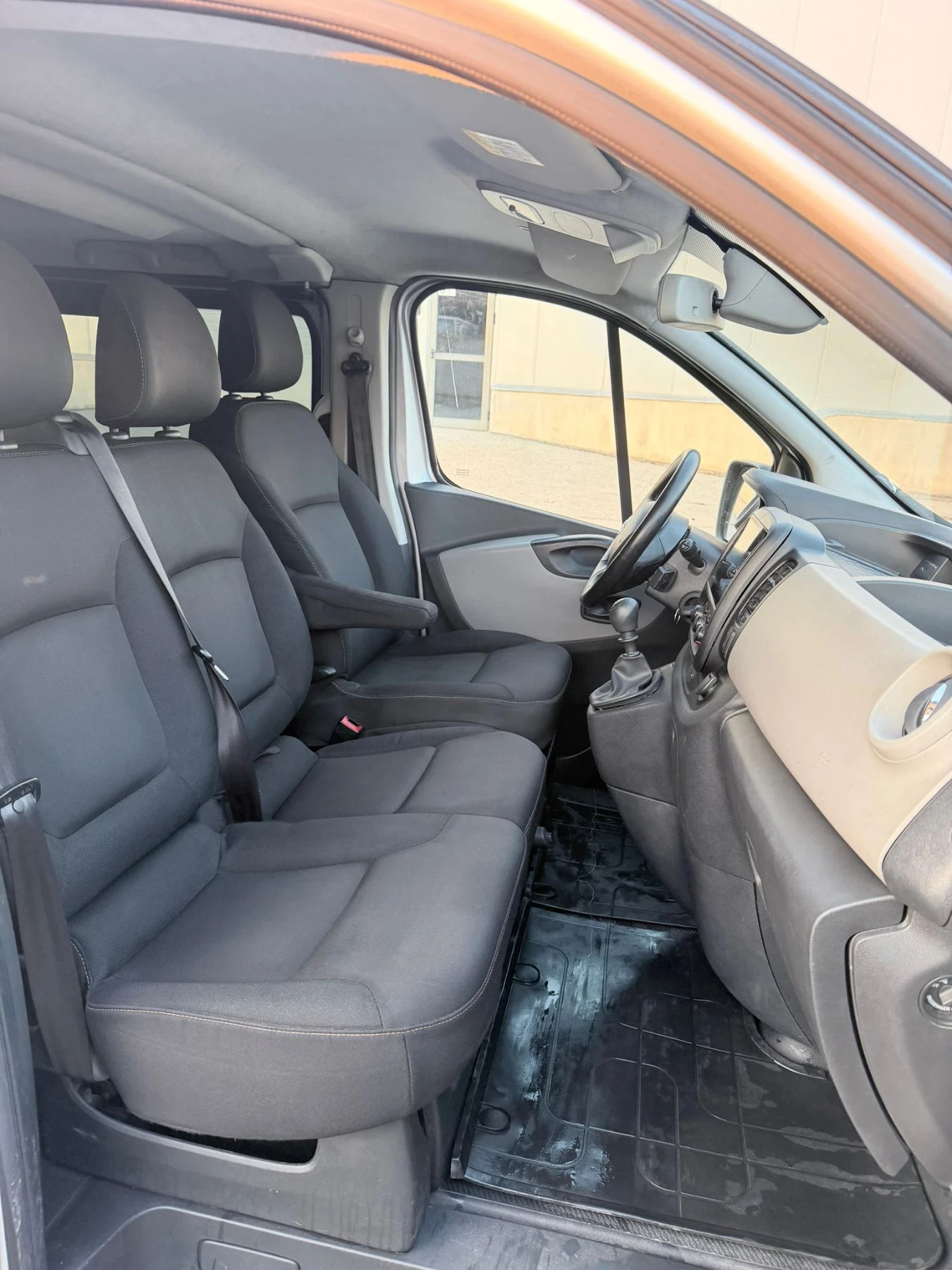 Nissan NV300  - изображение 8