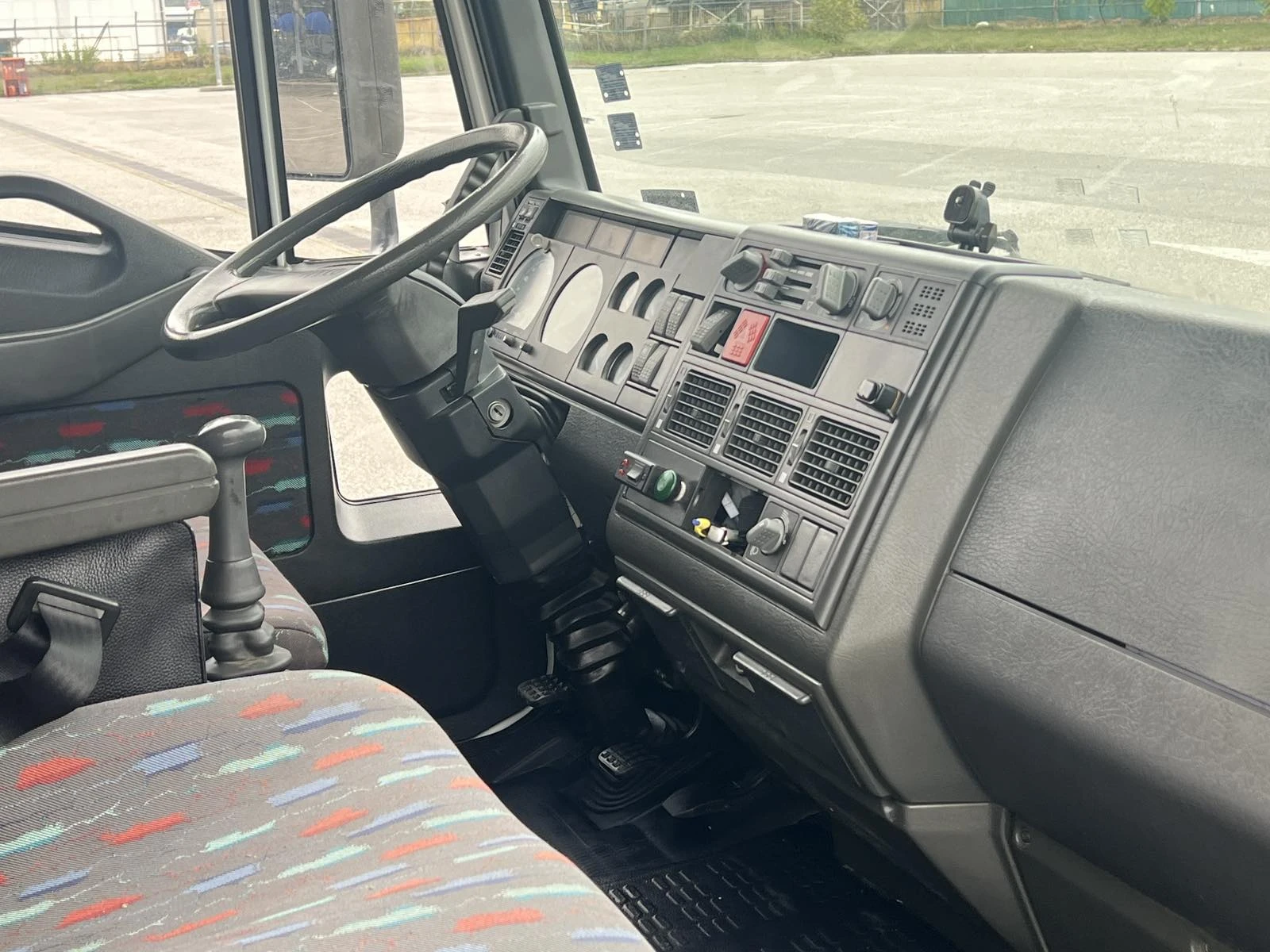 Iveco 75e15  - изображение 8