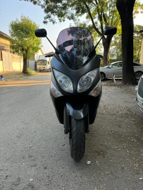  Yamaha T-max