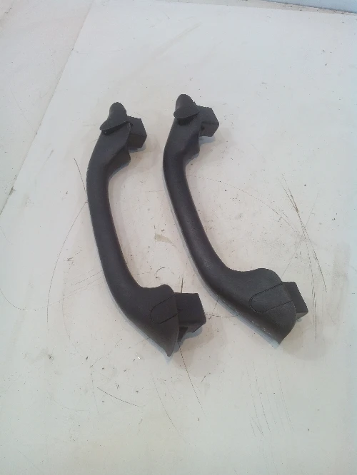 Дръжка вътрешна предна Форд Маверик 1