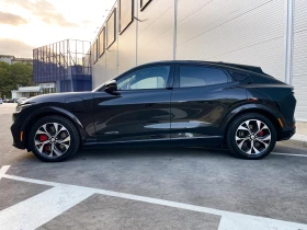 Ford Mustang Mach-E AWD 98KW 351HP 7% Деградация, снимка 7