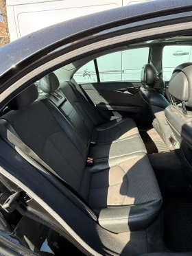 Mercedes-Benz E 320, снимка 3