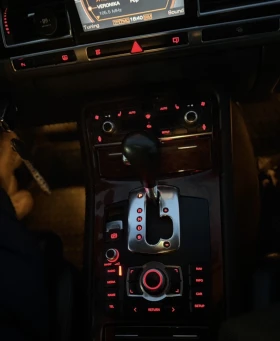 Audi A8 Седан, снимка 16