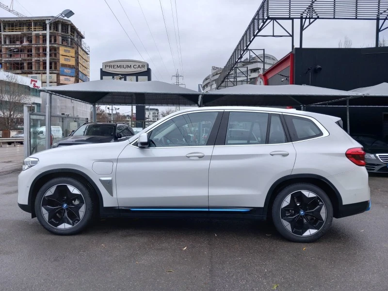 BMW iX3, снимка 3 - Автомобили и джипове - 38867127