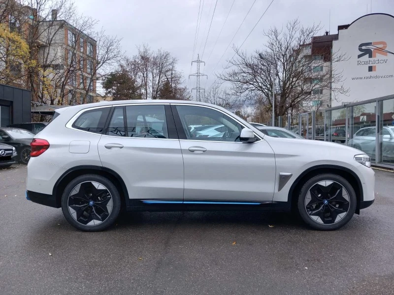 BMW iX3, снимка 6 - Автомобили и джипове - 38867127