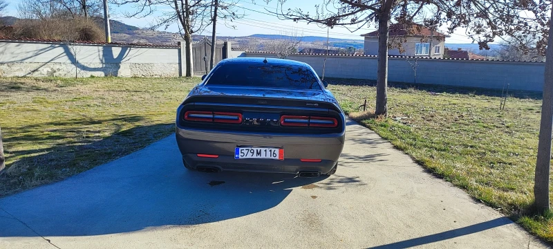 Dodge Challenger, снимка 15 - Автомобили и джипове - 48673906