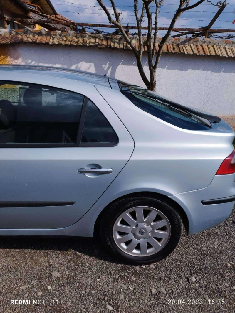 Renault Laguna, снимка 2 - Автомобили и джипове - 48546834