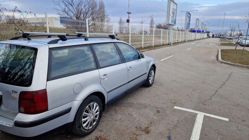 VW Passat, снимка 9 - Автомобили и джипове - 48949134