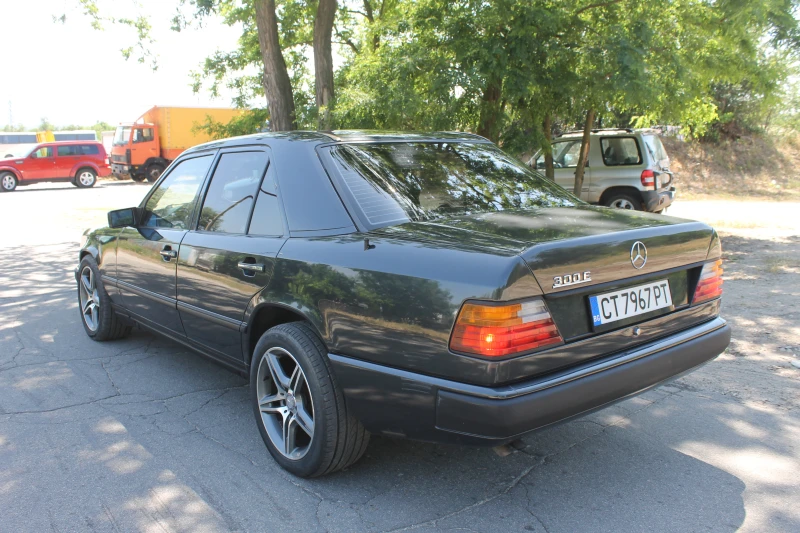 Mercedes-Benz 300  Е, снимка 5 - Автомобили и джипове - 50791656