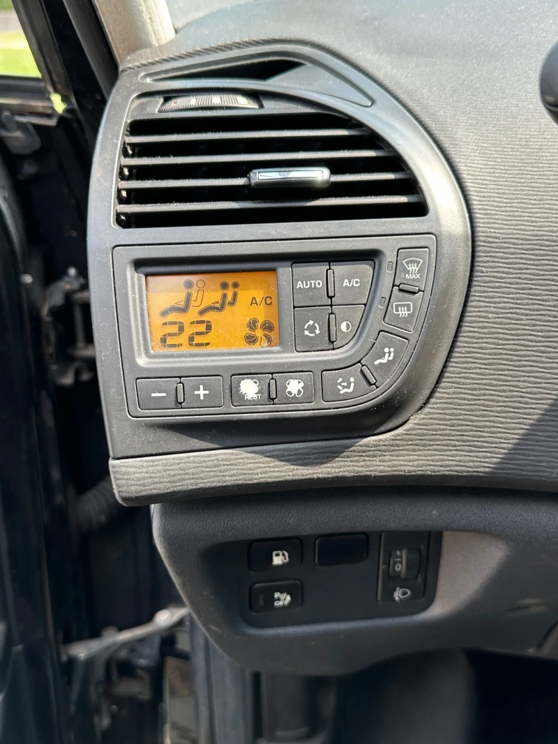 Citroen C4 Picasso, снимка 6 - Автомобили и джипове - 53205581