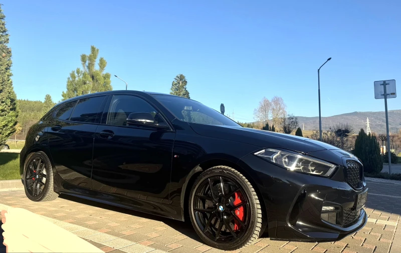 BMW 120 D X-Drive M-Performance, снимка 2 - Автомобили и джипове - 52486579