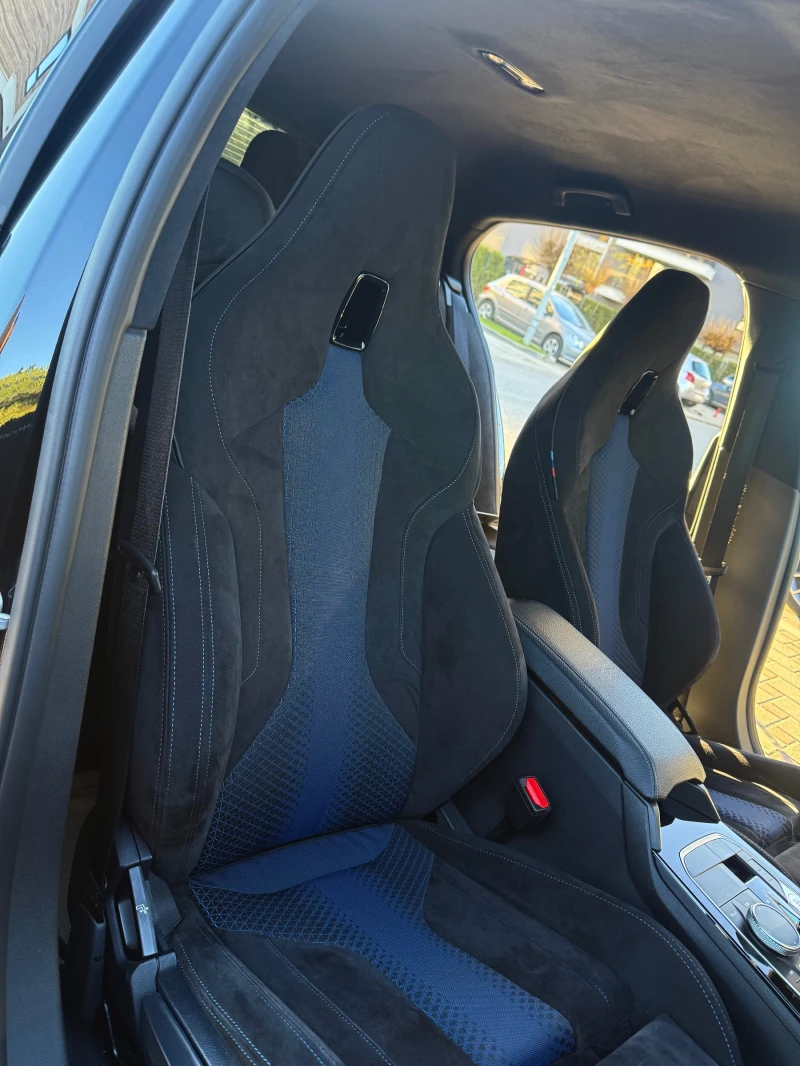 BMW 120 D X-Drive M-Performance, снимка 11 - Автомобили и джипове - 52486579
