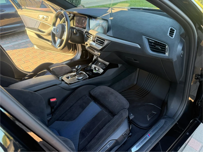 BMW 120 D X-Drive M-Performance, снимка 10 - Автомобили и джипове - 52486579