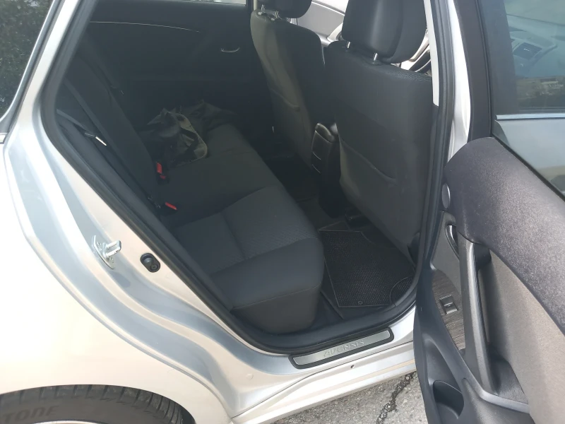 Toyota Avensis 2.0 i ГАЗ АВТОМАТИК, снимка 14 - Автомобили и джипове - 52536239