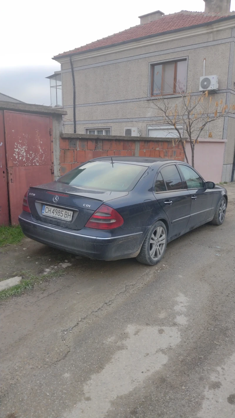 Mercedes-Benz E 270, снимка 4 - Автомобили и джипове - 52904996