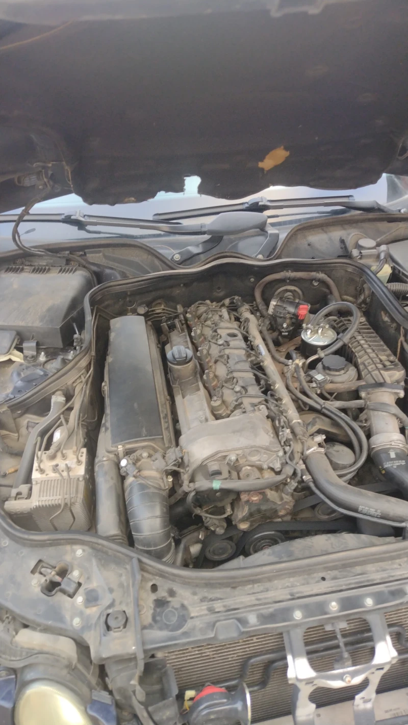 Mercedes-Benz E 270, снимка 8 - Автомобили и джипове - 52904996